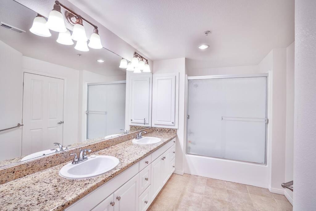 Апартаменти Irvine Upscale 2Br Apt Near Spectrum, Great Park, Uci Екстер'єр фото
